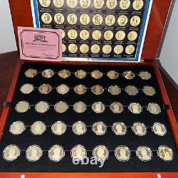 Coffret en bois de la collection complète de 39 pièces de dollars présidentiels de la Monnaie des États-Unis de 2007 à 2016