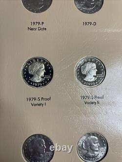 Ensemble complet de 18 pièces de monnaie de 1979 à 1999 de la poupée Susan B. Anthony dans un album DANSCO avec preuves.