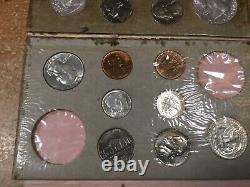 Ensemble complet de la Monnaie des États-Unis de 1956 P & D en qualité non circulée - avec 18 pièces-081622-0085